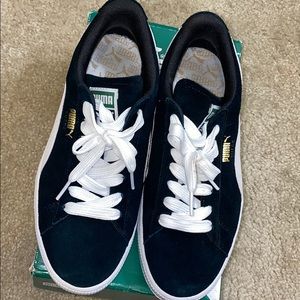 Women’s Puma Suede Classic Black and White